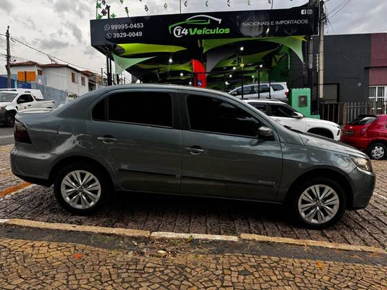 VOLKSWAGEN VOYAGE 1.6 MI COMFORTLINE 8V FLEX 4P MANUAL